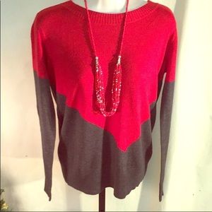 41 Hawthorn Gray red back button geo mod sweater S